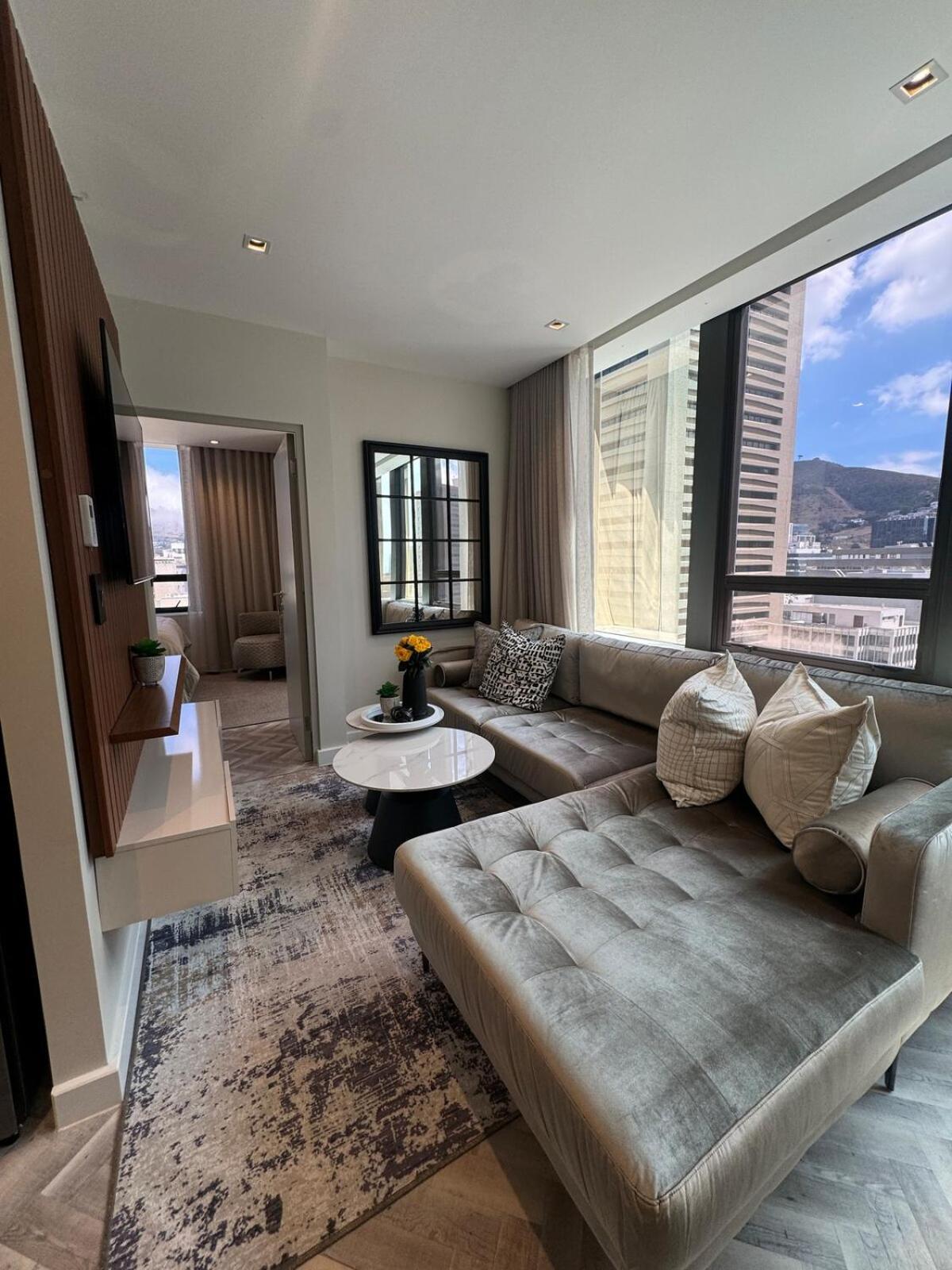 Foreshore Place Luxury Gem * Cape Town